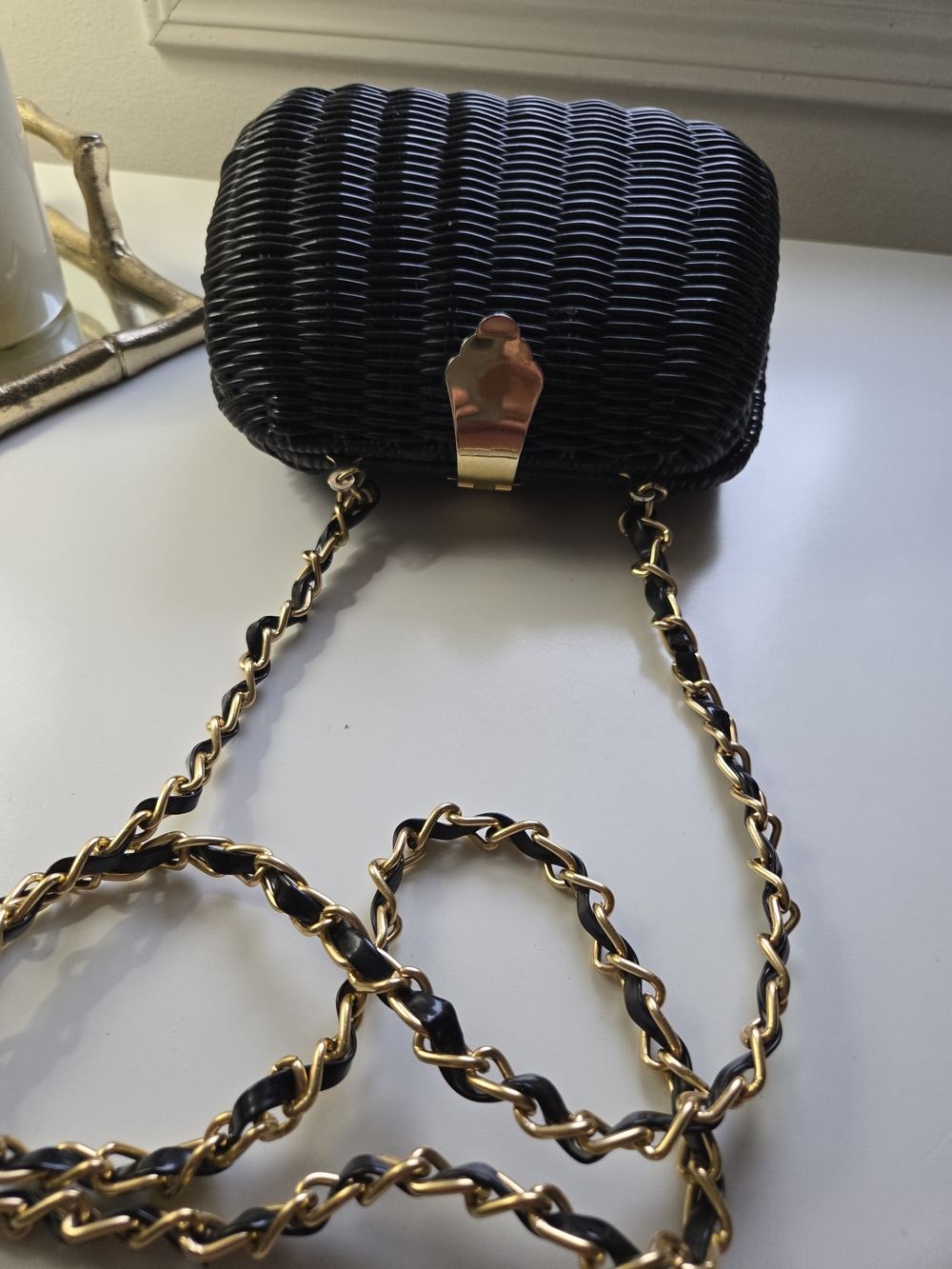 Black Woven Crossbody Bag with Gold Chain Strap - Picture 4 of 8